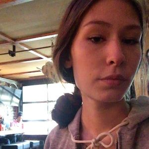 Meet your Posher, Sienna